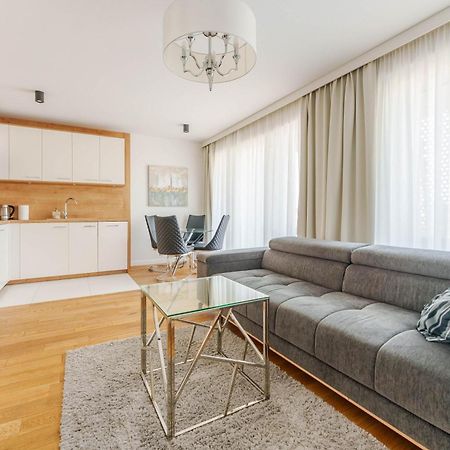 Apart111 Apartament Rodzinny 3 Pokoje - 2 Sypialnie- Sauna, Silownia โควอบเซก ภายนอก รูปภาพ