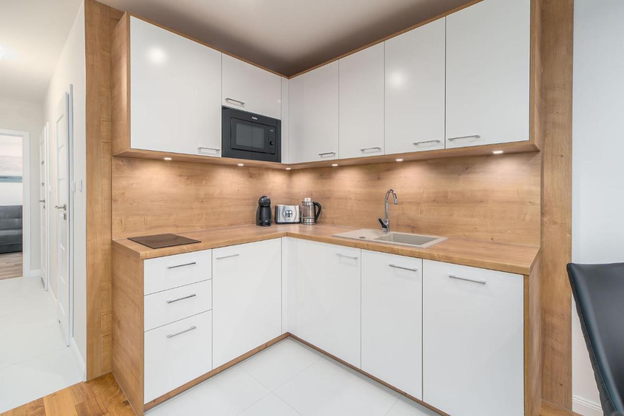 Apart111 Apartament Rodzinny 3 Pokoje - 2 Sypialnie- Sauna, Silownia โควอบเซก ภายนอก รูปภาพ