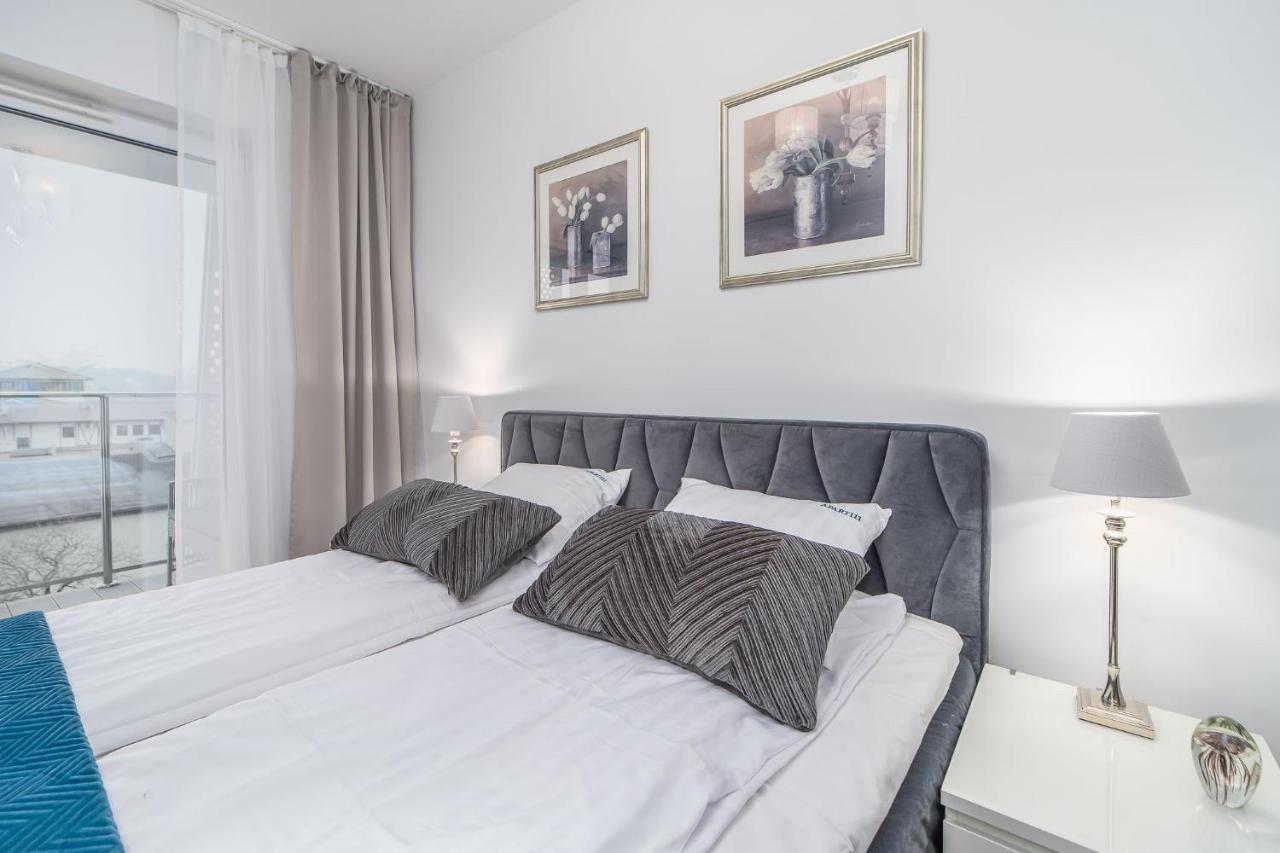 Apart111 Apartament Rodzinny 3 Pokoje - 2 Sypialnie- Sauna, Silownia โควอบเซก ภายนอก รูปภาพ