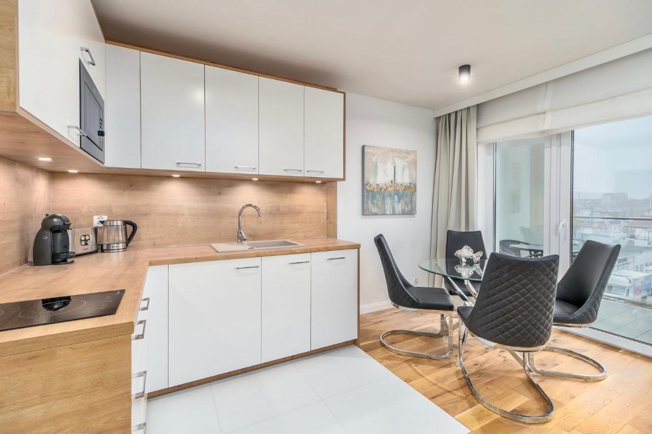 Apart111 Apartament Rodzinny 3 Pokoje - 2 Sypialnie- Sauna, Silownia โควอบเซก ภายนอก รูปภาพ