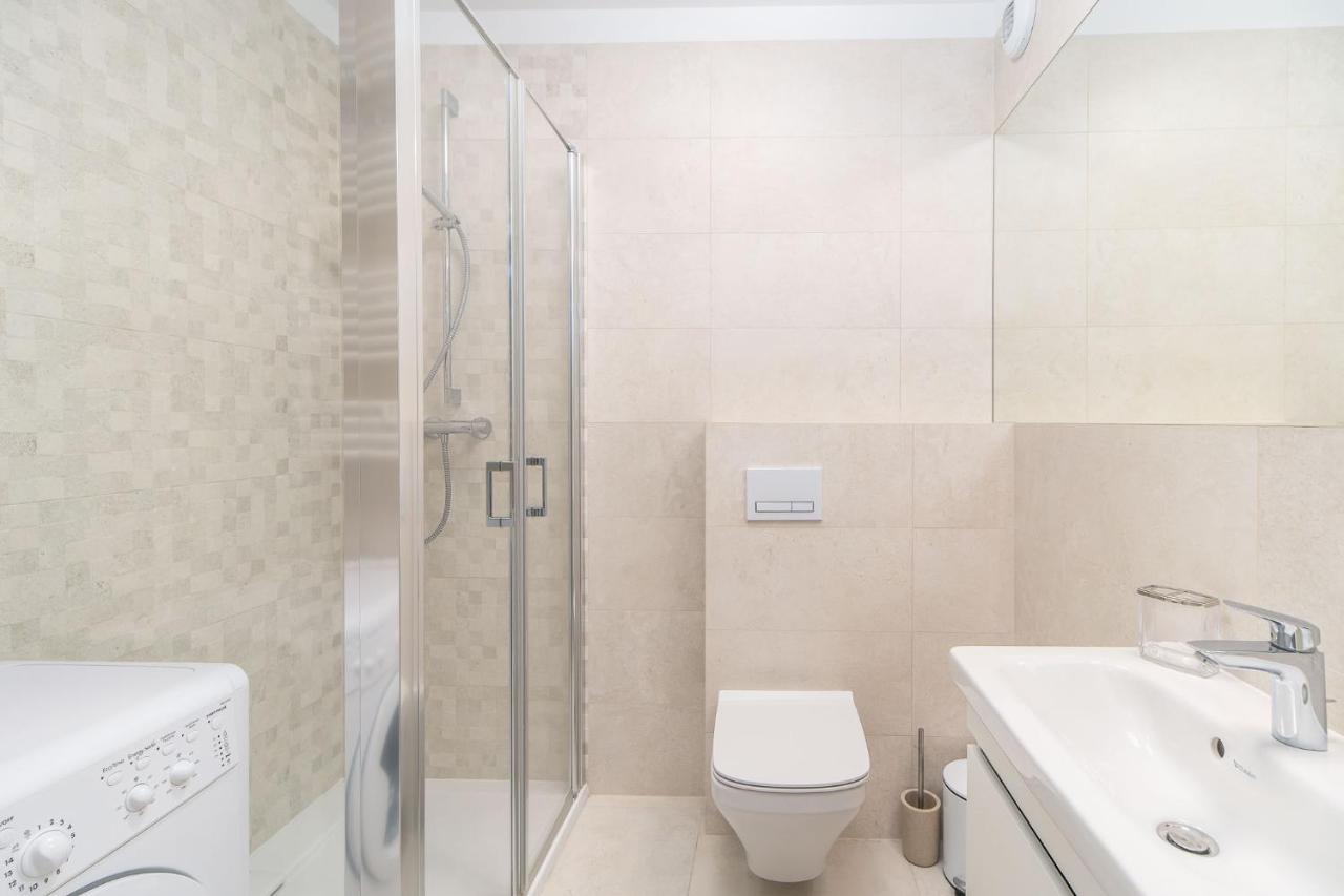Apart111 Apartament Rodzinny 3 Pokoje - 2 Sypialnie- Sauna, Silownia โควอบเซก ภายนอก รูปภาพ