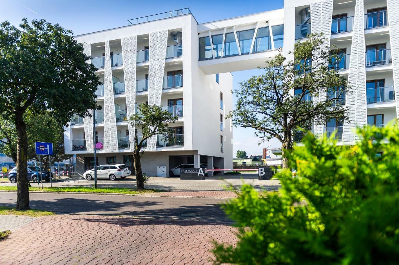 Apart111 Apartament Rodzinny 3 Pokoje - 2 Sypialnie- Sauna, Silownia โควอบเซก ภายนอก รูปภาพ